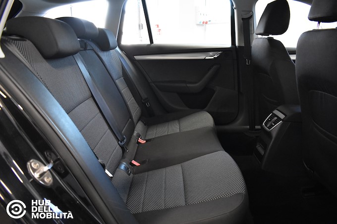 SKODA Octavia 1.4 TSI Wagon Active G-Tec